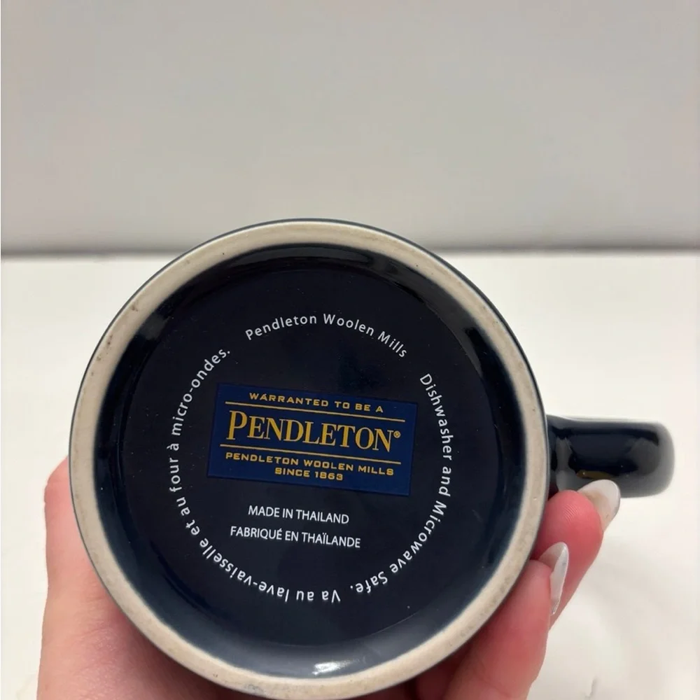 Pendleton Crater lake National Park Mug